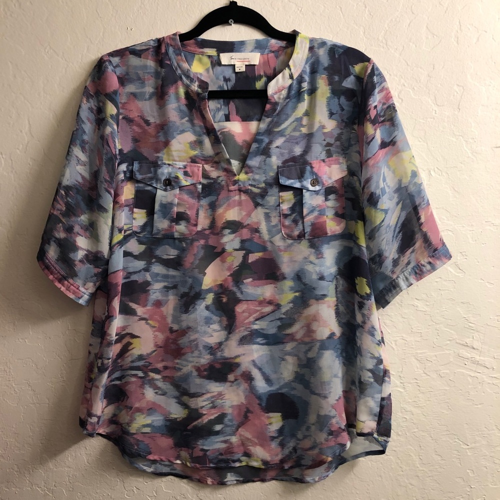 Two by Vince Camuto Watercolor M